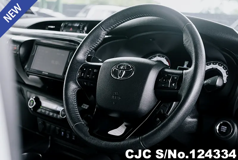 Toyota Hilux in White for Sale Image 7