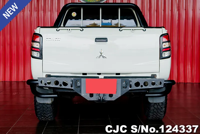 Mitsubishi Triton in White for Sale Image 2