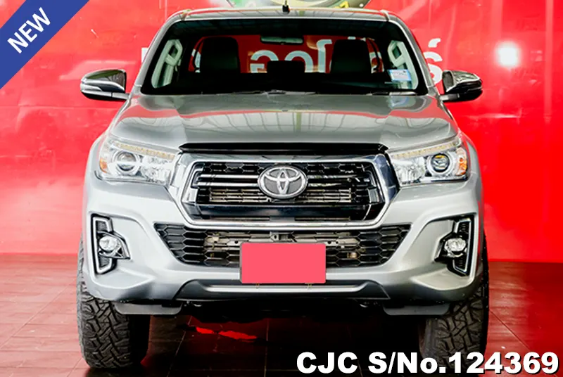 Toyota Hilux in Silver for Sale Image 1