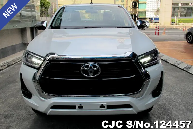 Toyota Hilux in White for Sale Image 4