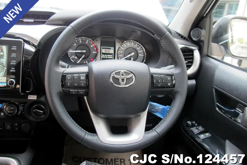 Toyota Hilux in White for Sale Image 11