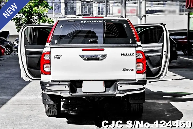Toyota Hilux in White for Sale Image 4