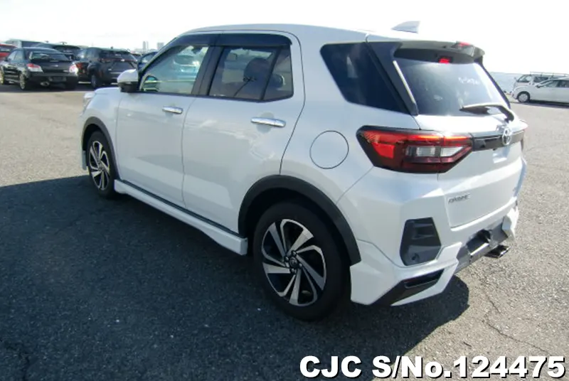 Toyota Raize in White for Sale Image 1
