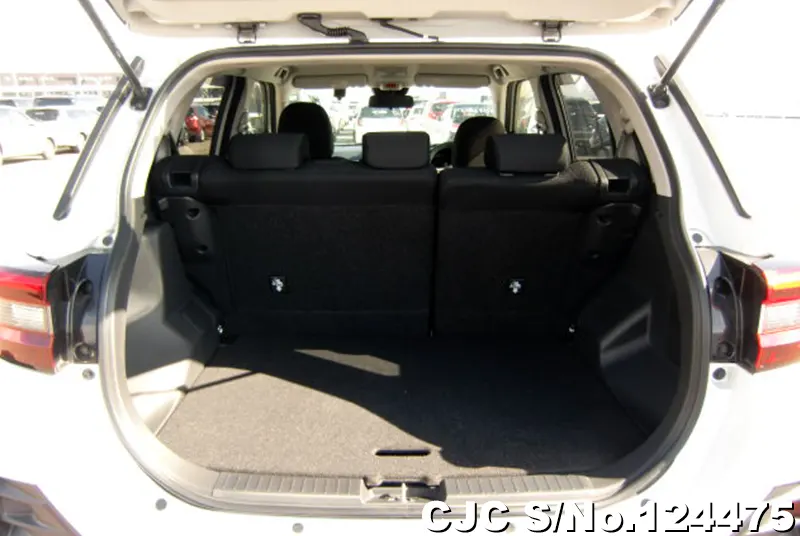 Toyota Raize in White for Sale Image 8