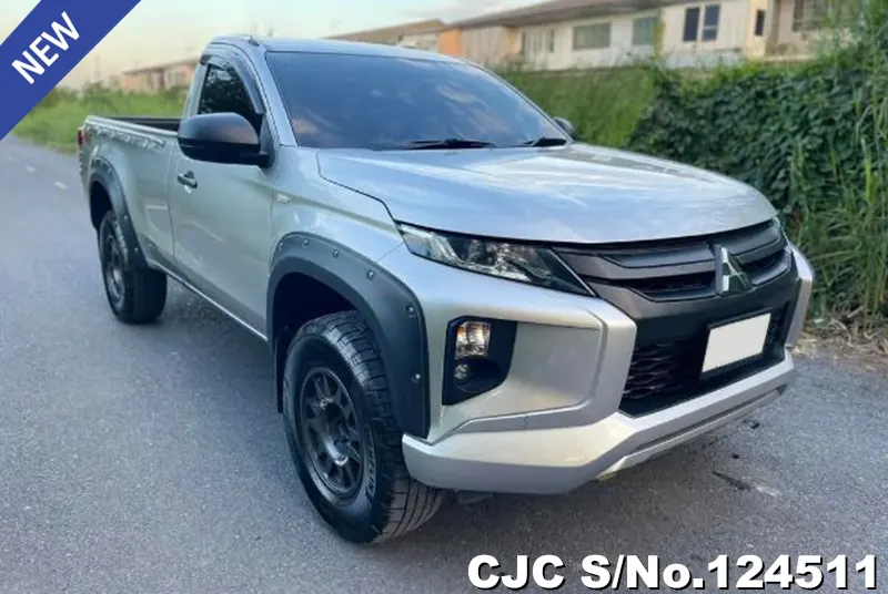 Mitsubishi / Triton 2021