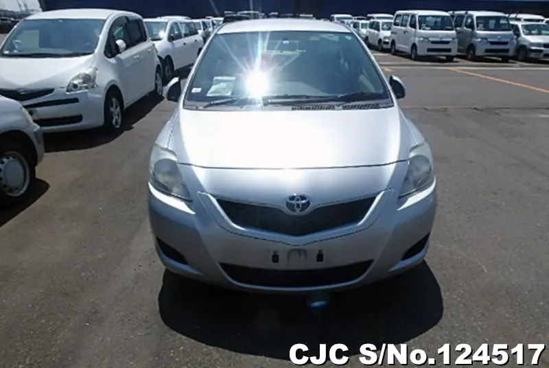 Toyota Belta in Silver for Sale Image 4