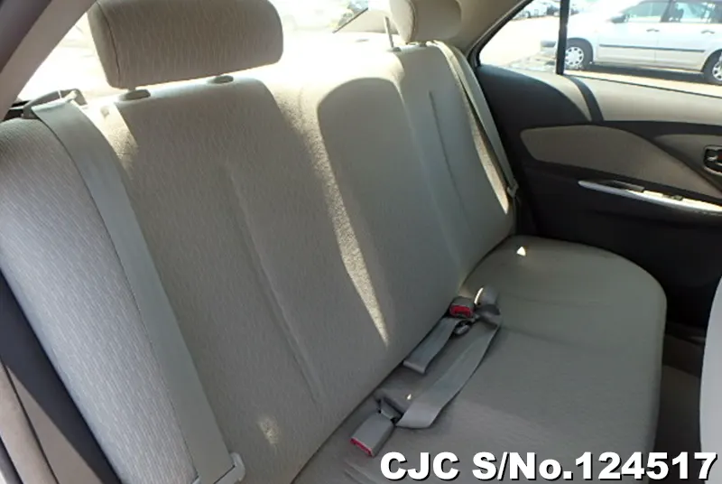 Toyota Belta in Silver for Sale Image 13