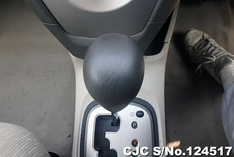 Toyota Belta in Silver for Sale Image 15