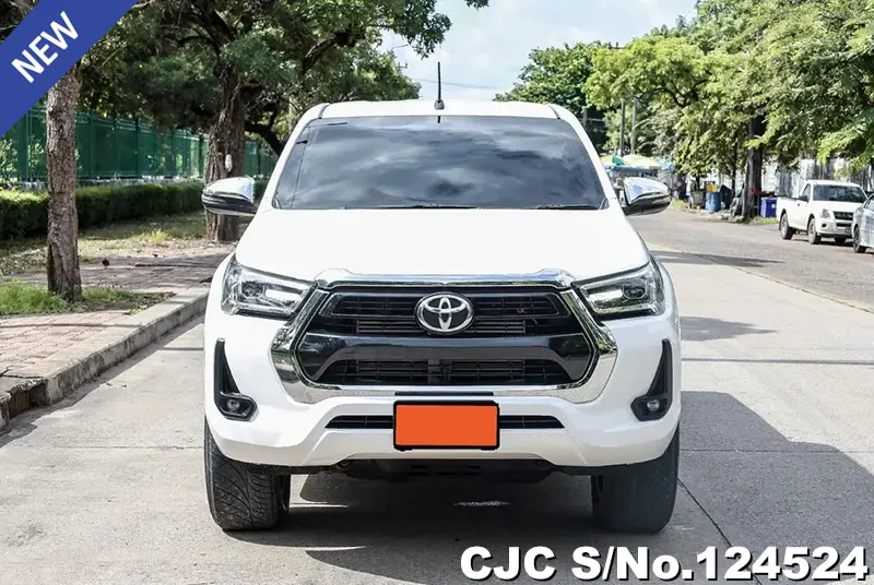 Toyota Hilux in White for Sale Image 4