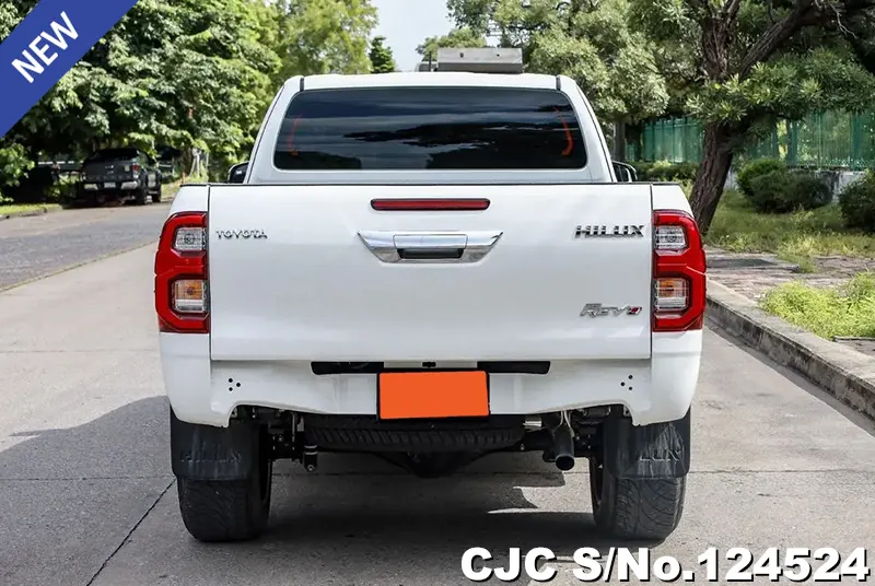 Toyota Hilux in White for Sale Image 5