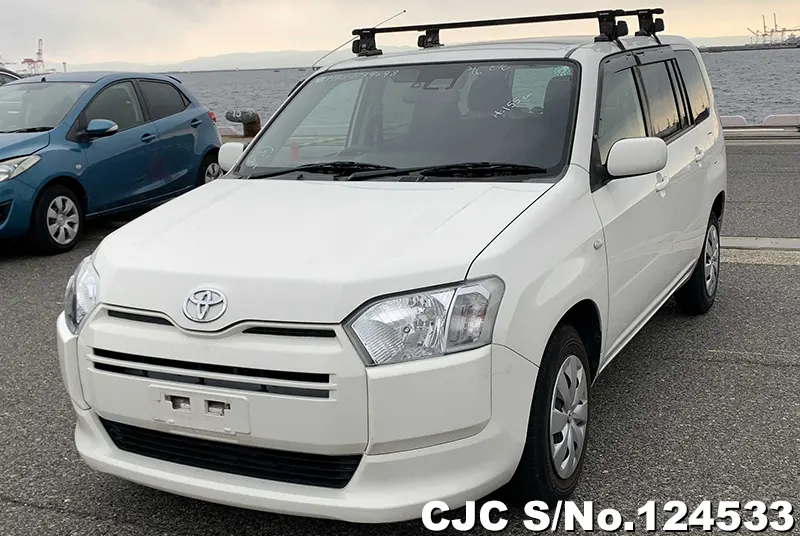 Toyota Succeed Van in White for Sale Image 3