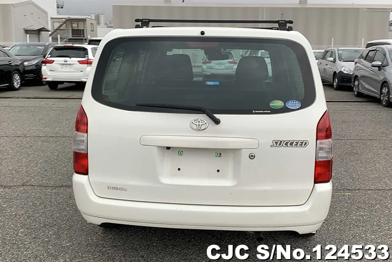 Toyota Succeed Van in White for Sale Image 5