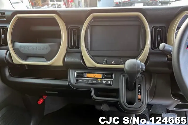 Suzuki Hustler in Cream for Sale Image 11