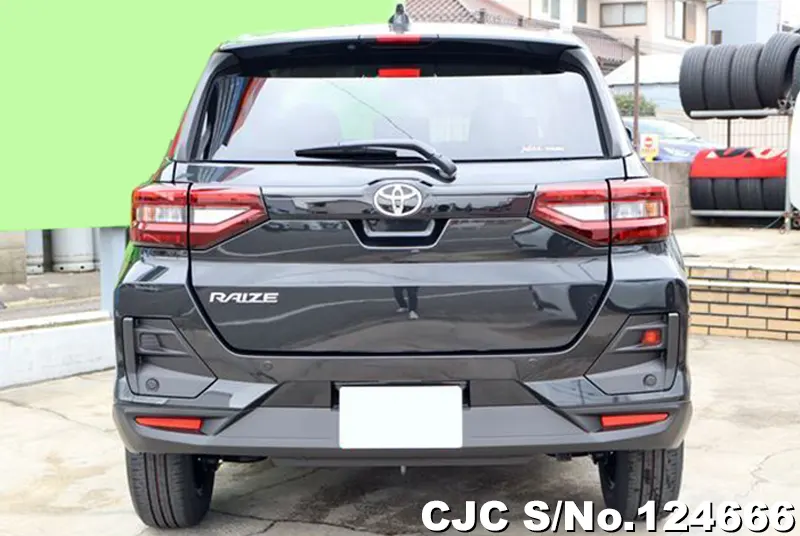 Toyota Raize in Black for Sale Image 4