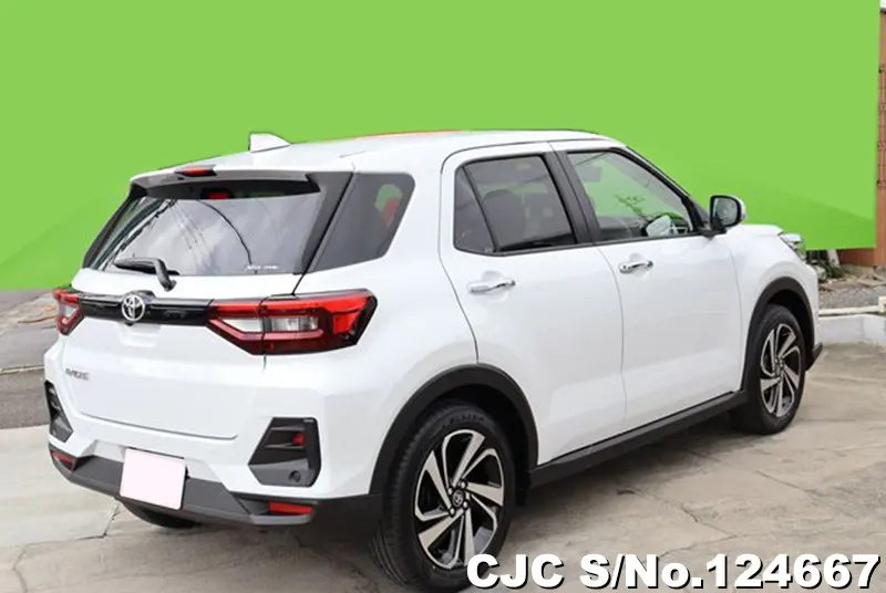 Toyota Raize in White for Sale Image 2