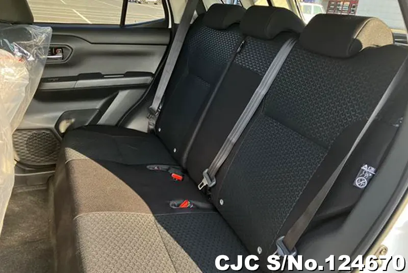 Toyota Raize in Pearl for Sale Image 13