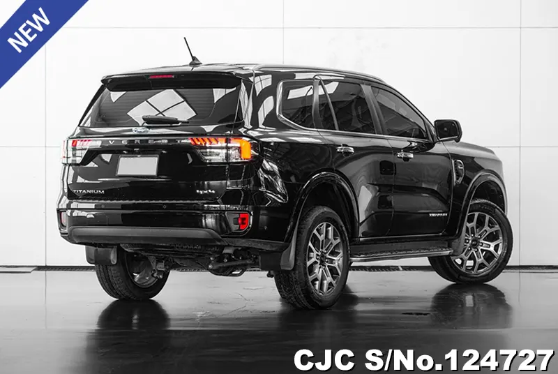 Ford Everest in Black for Sale Image 1