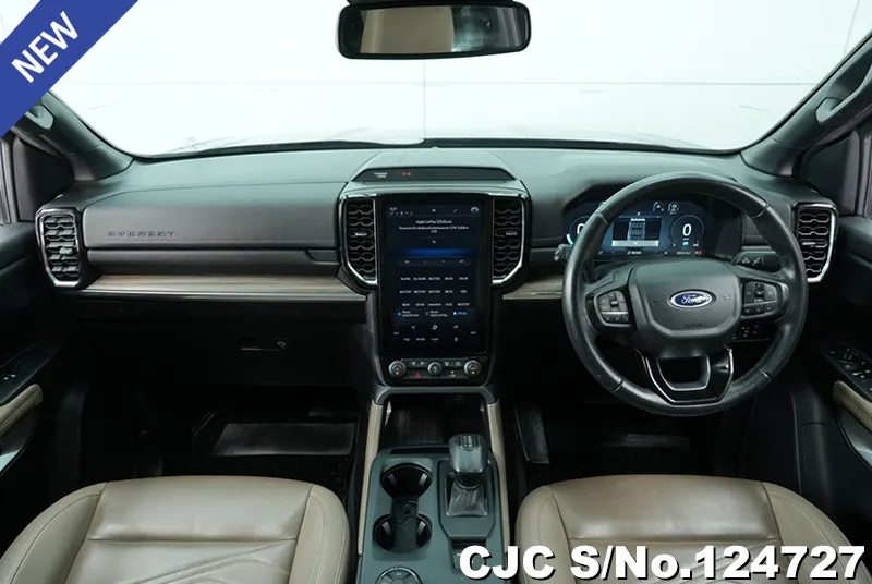 Ford Everest in Black for Sale Image 7
