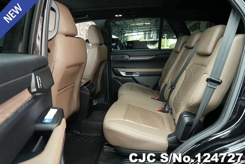 Ford Everest in Black for Sale Image 9