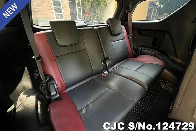 Toyota Fortuner in Black for Sale Image 11