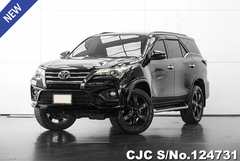 Toyota Fortuner in Black for Sale Image 3