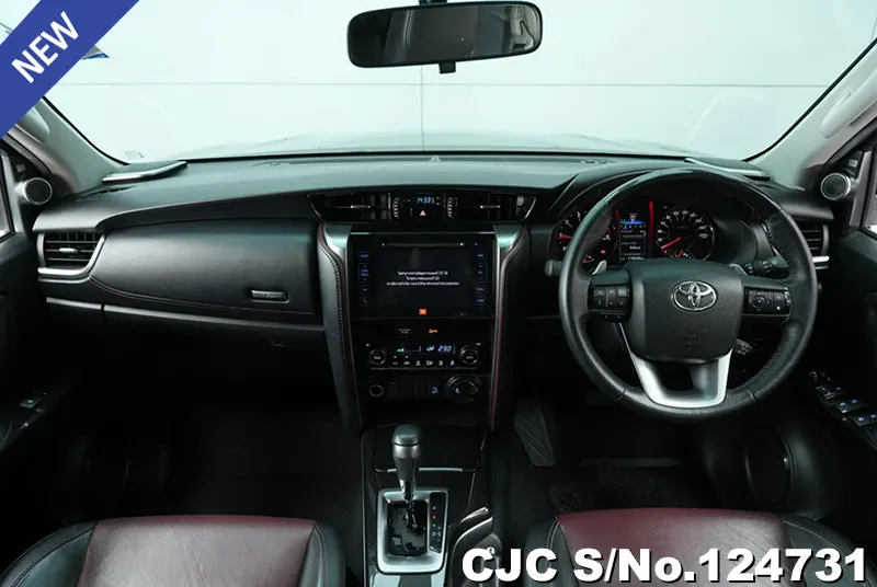 Toyota Fortuner in Black for Sale Image 6