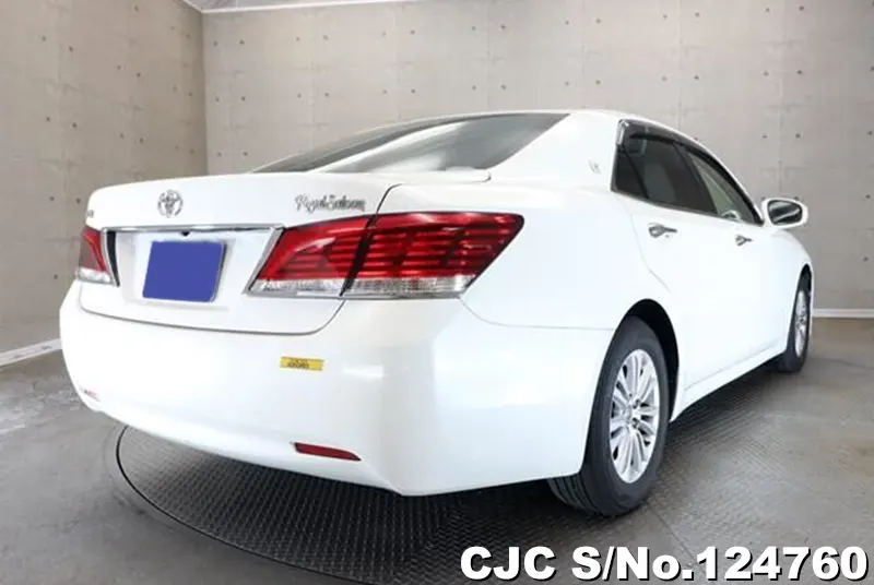 Toyota Crown in White for Sale Image 1