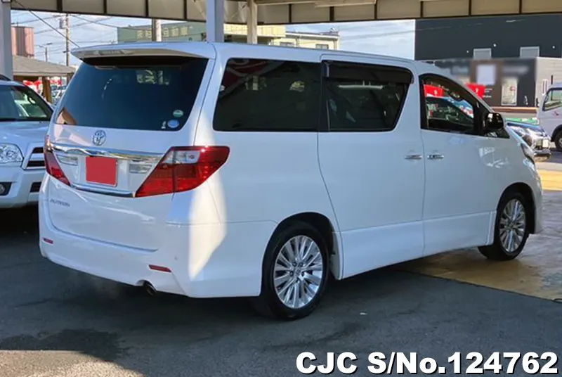 Toyota Alphard in White for Sale Image 2