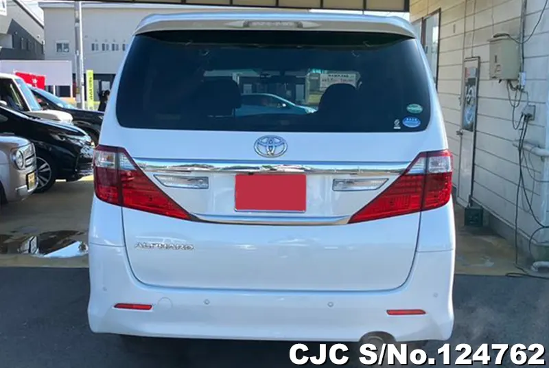 Toyota Alphard in White for Sale Image 5