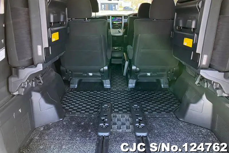 Toyota Alphard in White for Sale Image 8