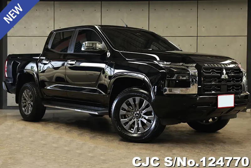 Mitsubishi / Triton 2025