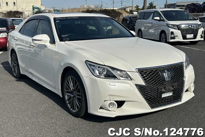 Toyota / Crown 2015