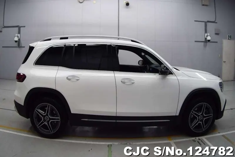 Mercedes Benz GLB Class in White for Sale Image 4