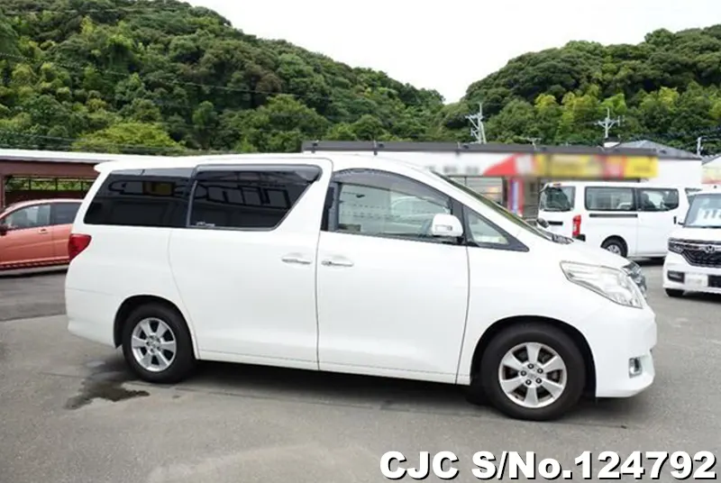 Toyota Alphard in White for Sale Image 5