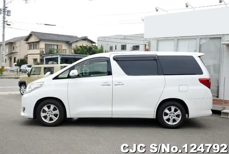 Toyota Alphard in White for Sale Image 6
