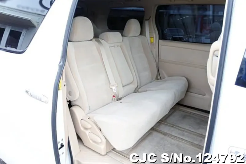Toyota Alphard in White for Sale Image 11