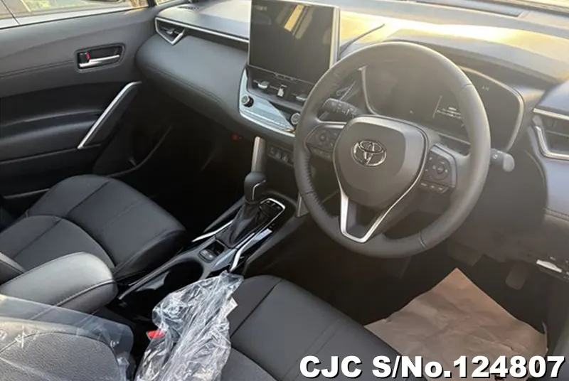Toyota Corolla Cross in White for Sale Image 4