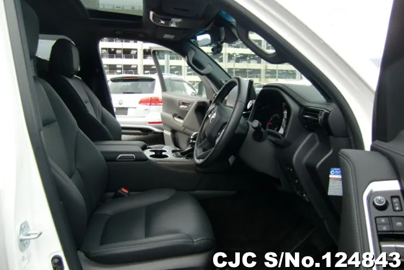 2021 Toyota / Land Cruiser Stock No. 124843