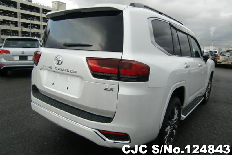 2021 Toyota / Land Cruiser Stock No. 124843