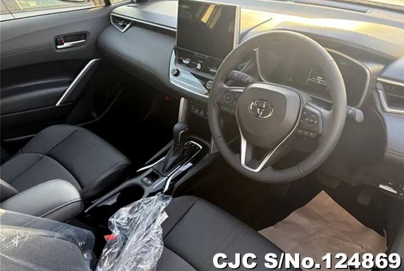 Toyota Corolla Cross in White for Sale Image 5