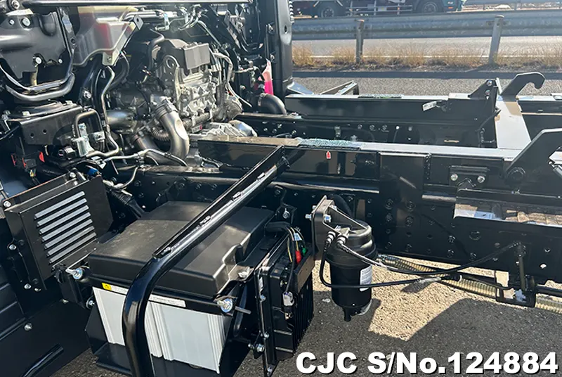 2025 Mitsubishi / Canter Stock No. 124884