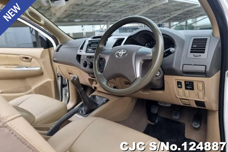 Toyota Hilux in White for Sale Image 7