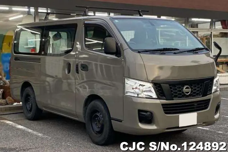 Nissan / Caravan 2016