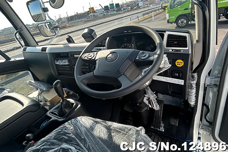 2025 Mitsubishi / Fuso Fighter Stock No. 124896