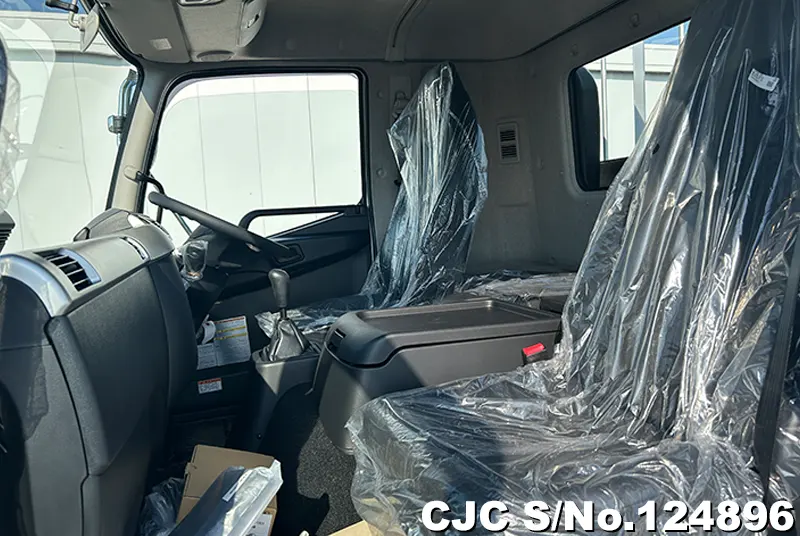 2025 Mitsubishi / Fuso Fighter Stock No. 124896