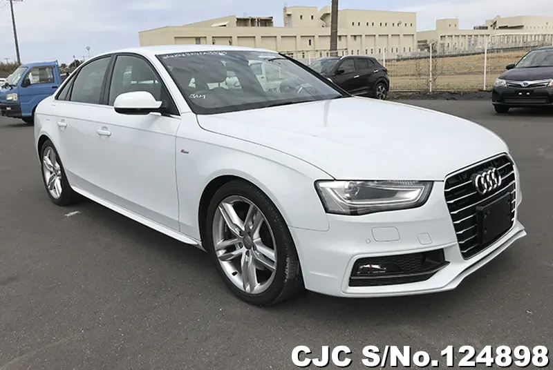 Audi / A4 2016