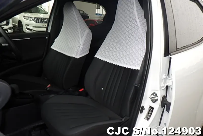 2022 Toyota / Yaris Stock No. 124903