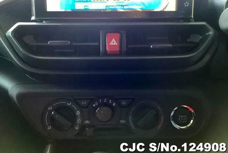 Toyota Raize in Black for Sale Image 4
