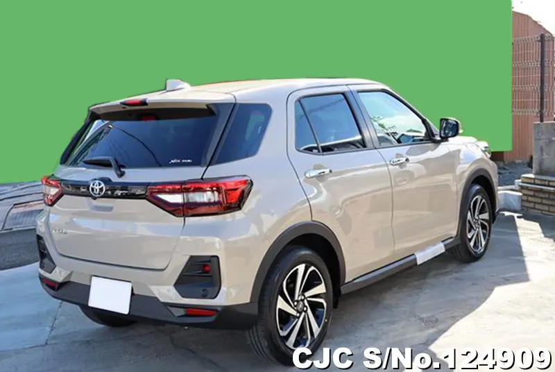 Toyota Raize in Brown for Sale Image 2