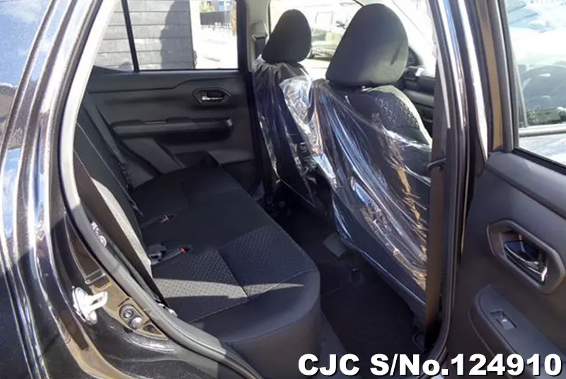 Toyota Raize in Black for Sale Image 7